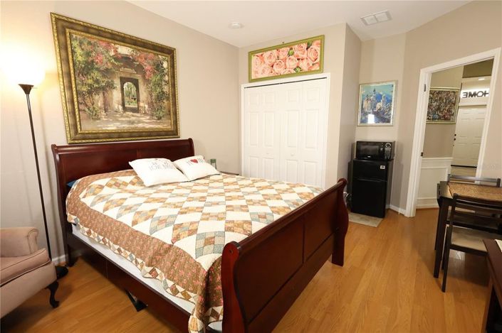 Image No.10-3 Bed Townhouse for sale