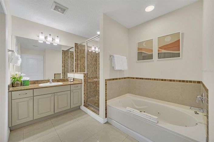 Image No.13-2 Bed Townhouse for sale