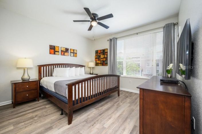 Image No.12-3 Bed Townhouse for sale