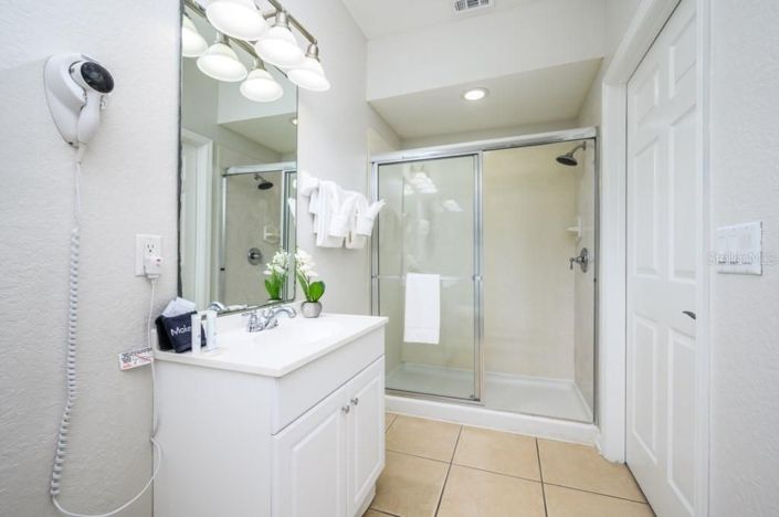 Image No.20-3 Bed Townhouse for sale