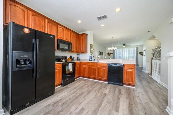 Image No.10-3 Bed Townhouse for sale