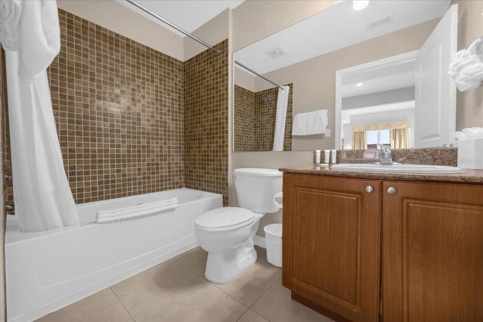 Image No.25-2 Bed Townhouse for sale