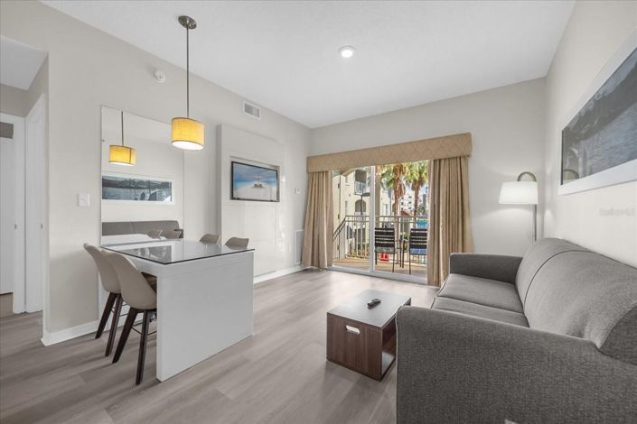 Image No.6-2 Bed Townhouse for sale