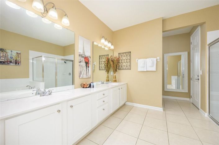 Image No.28-2 Bed Townhouse for sale