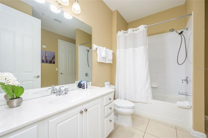 Image No.32-2 Bed Townhouse for sale