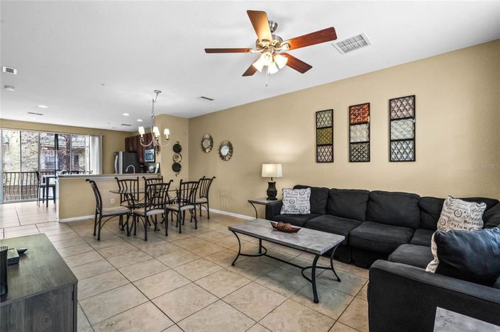 Image No.13-3 Bed Townhouse for sale