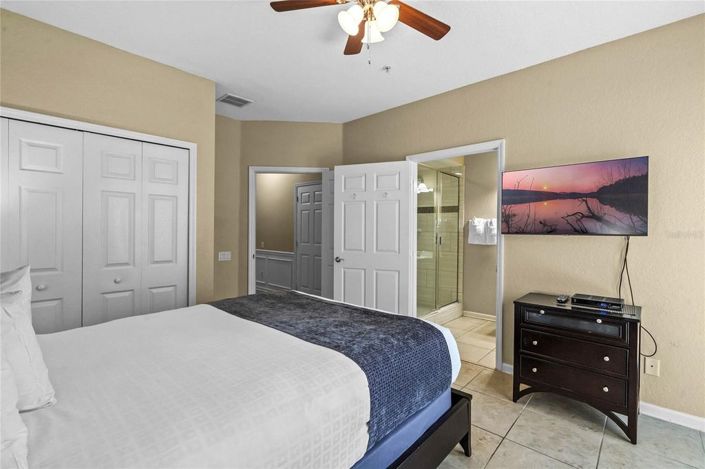 Image No.18-3 Bed Townhouse for sale