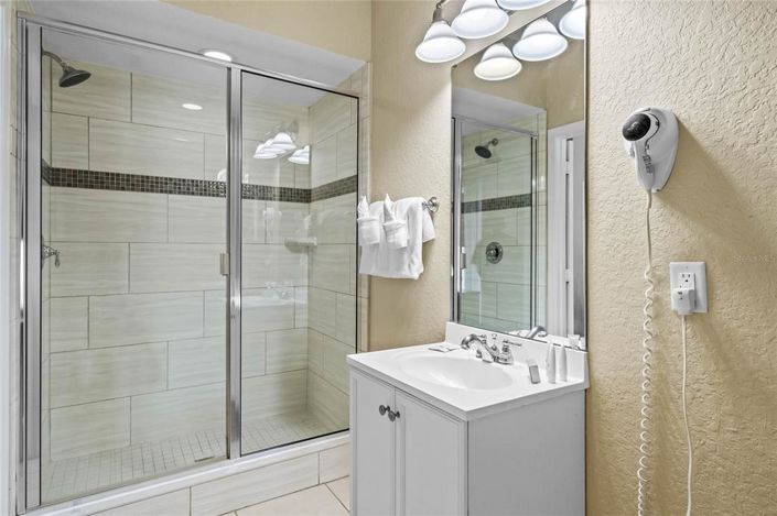 Image No.18-3 Bed Townhouse for sale