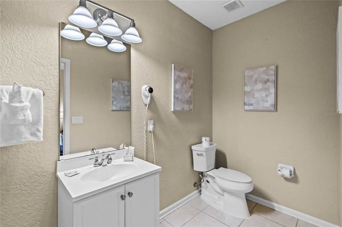 Image No.19-3 Bed Townhouse for sale