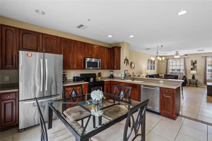 Image No.6-3 Bed Townhouse for sale