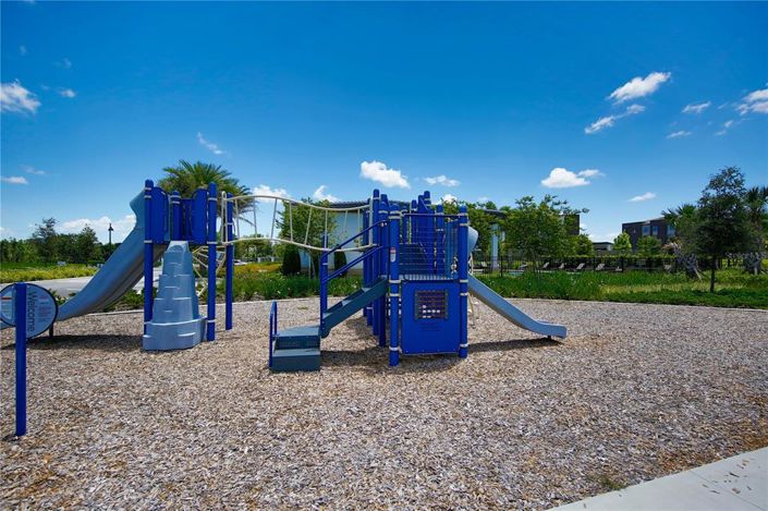 Image No.25-3 Bed Townhouse for sale