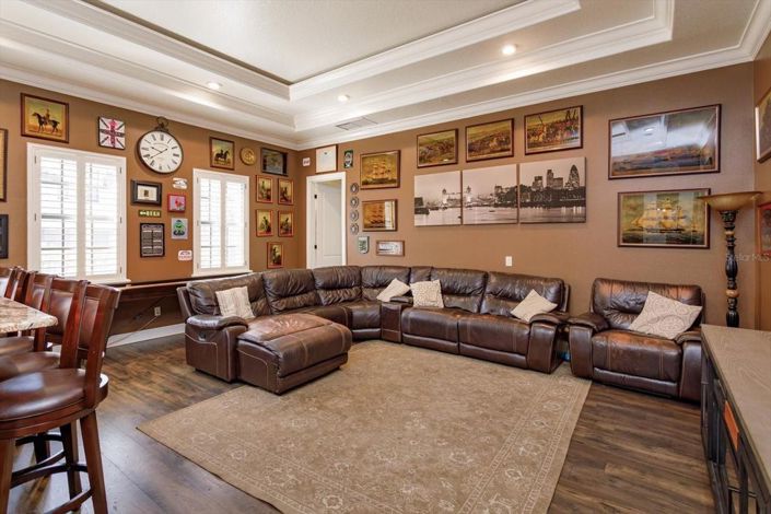 Image No.11-6 Bed House for sale