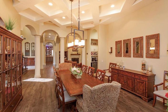 Image No.13-6 Bed House for sale