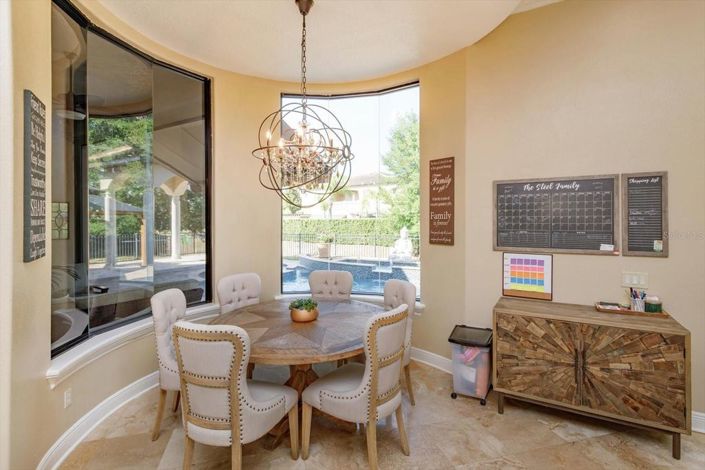 Image No.7-6 Bed House for sale