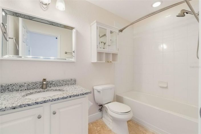 Image No.17-2 Bed Townhouse for sale