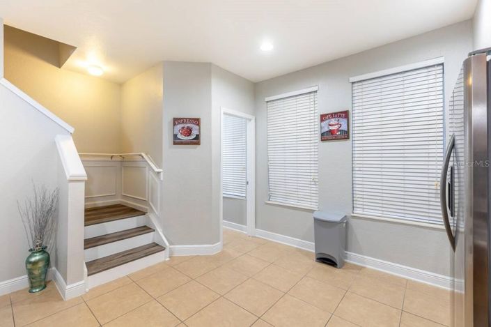 Image No.11-3 Bed Townhouse for sale