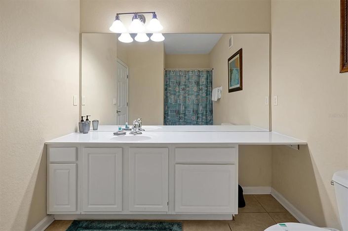 Image No.25-3 Bed Apartment for sale