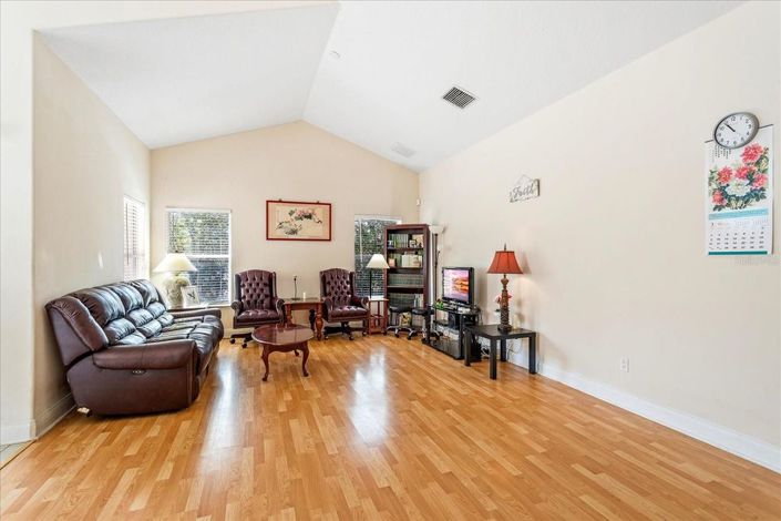 Image No.15-Maison de 4 chambres à vendre à Orlando