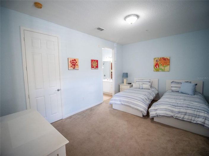 Image No.19-2 Bed Townhouse for sale