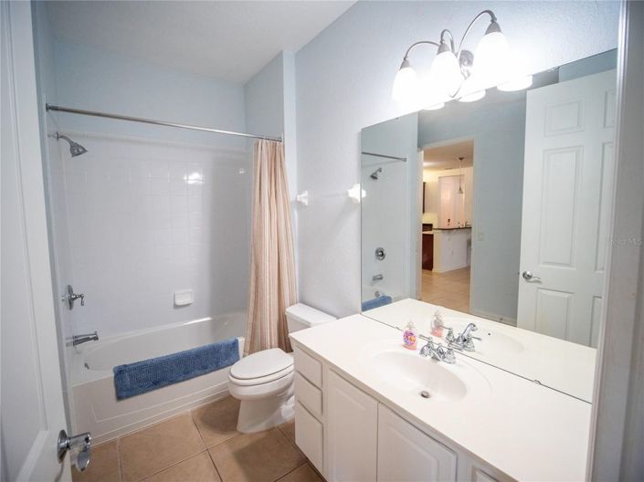 Image No.20-2 Bed Townhouse for sale