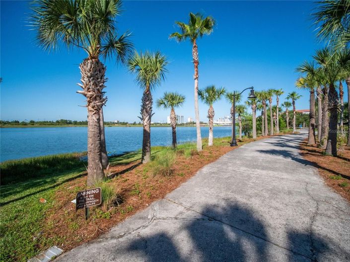 Image No.21-2 Bed Townhouse for sale