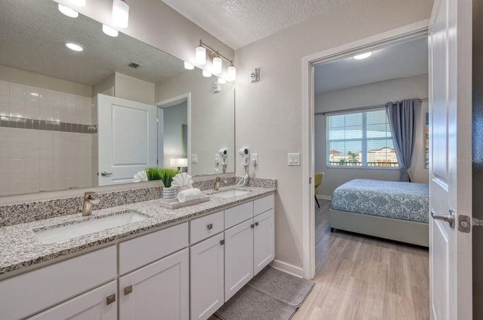 Image No.20-3 Bed Townhouse for sale