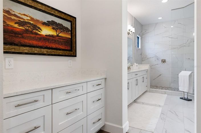 Image No.33-4 Bed House for sale