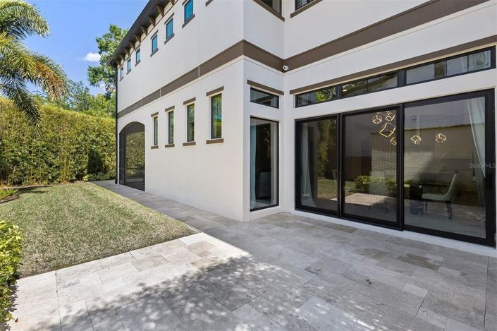 Image No.36-4 Bed House for sale