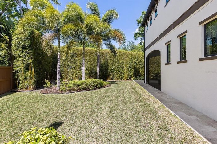 Image No.38-4 Bed House for sale