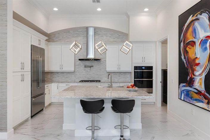 Image No.8-4 Bed House for sale