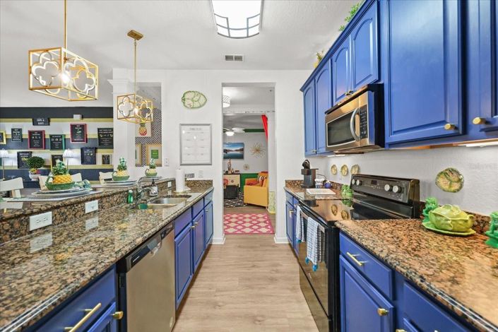 Image No.11-2 Bed Townhouse for sale