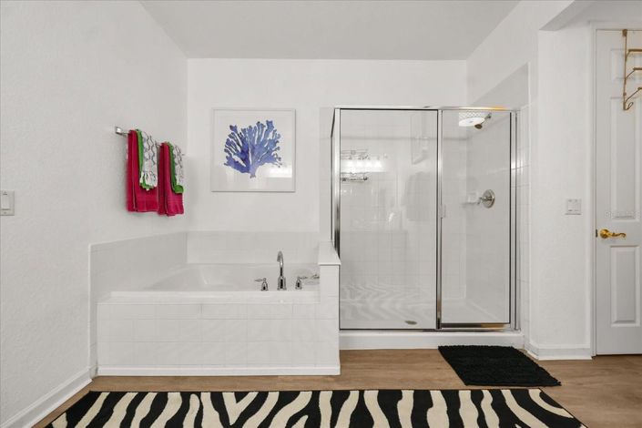 Image No.28-2 Bed Townhouse for sale