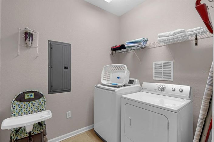 Image No.37-2 Bed Townhouse for sale