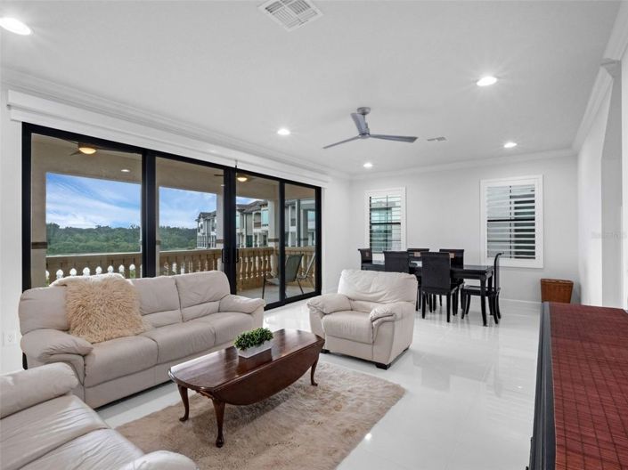 Image No.27-6 Bed House for sale