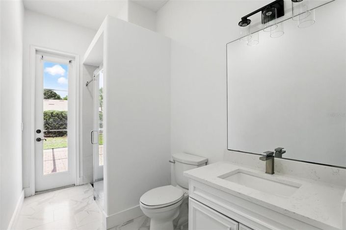 Image No.30-5 Bed House for sale