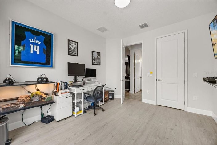 Image No.30-4 Bed House for sale