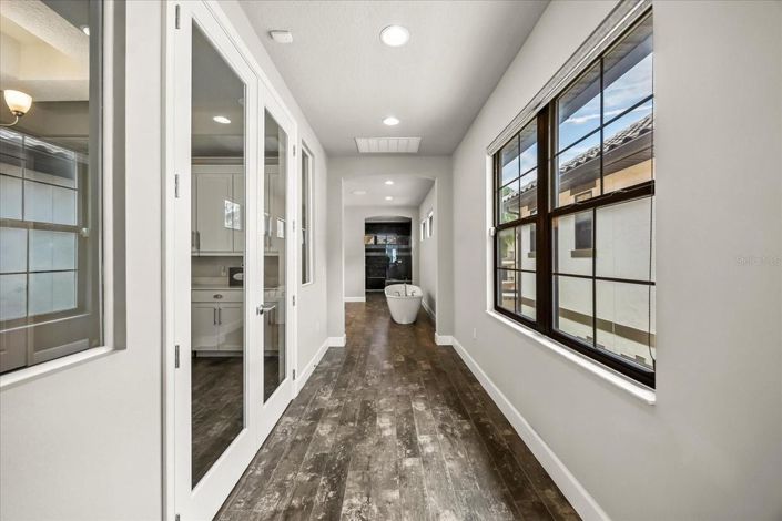 Image No.22-4 Bed House for sale