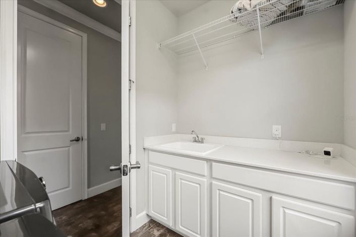 Image No.40-4 Bed House for sale