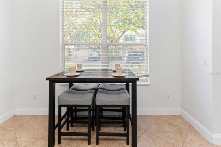 Image No.10-3 Bed Townhouse for sale