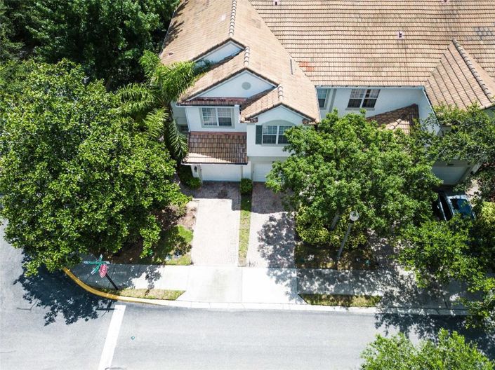 Image No.39-3 Bed Townhouse for sale