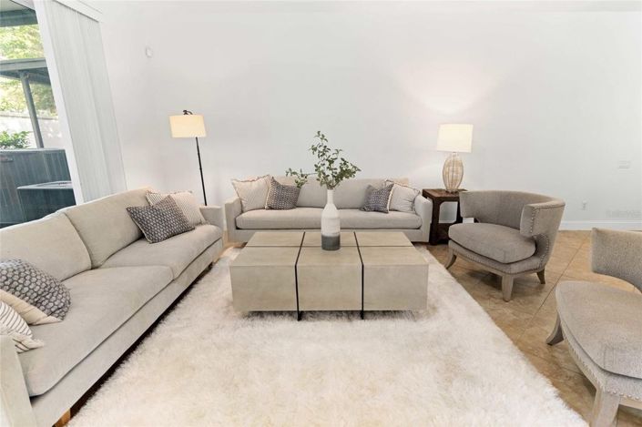 Image No.7-3 Bed Townhouse for sale