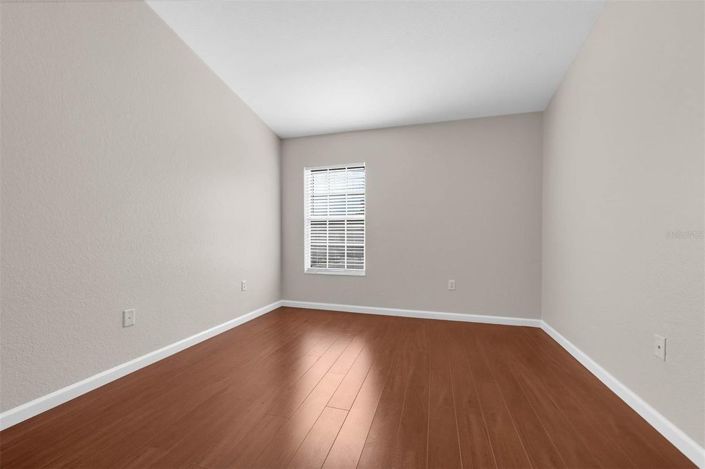 Image No.24-3 Bed Townhouse for sale