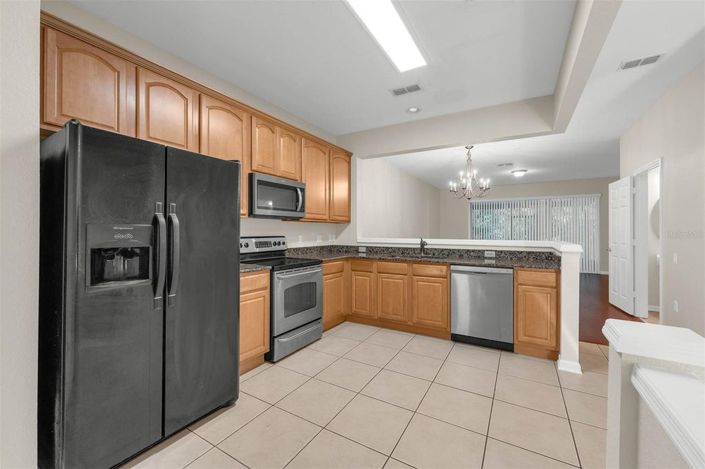 Image No.6-3 Bed Townhouse for sale