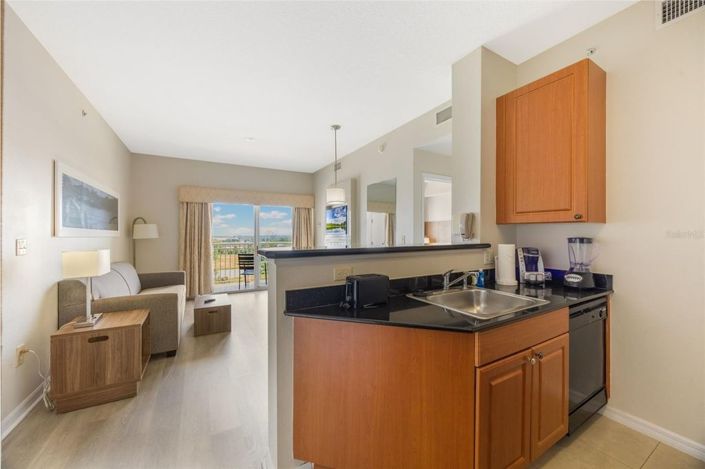 Image No.16-2 Bed Townhouse for sale