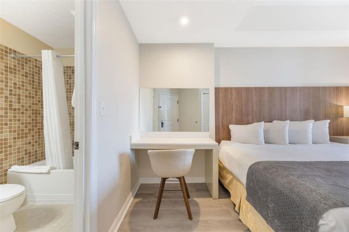 Image No.21-2 Bed Townhouse for sale