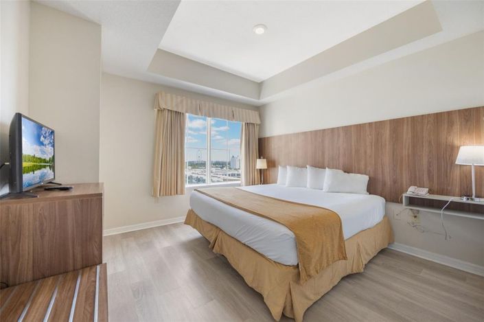 Image No.25-2 Bed Townhouse for sale