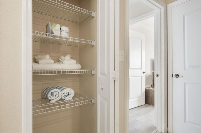 Image No.33-2 Bed Townhouse for sale