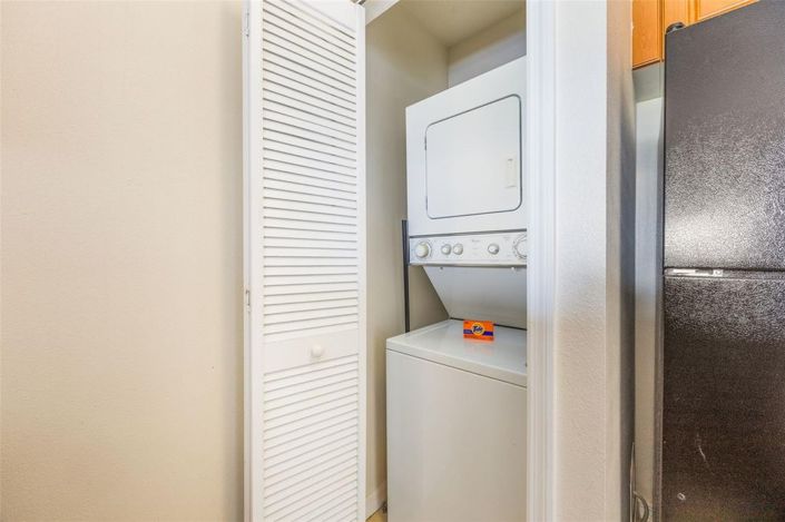 Image No.34-2 Bed Townhouse for sale