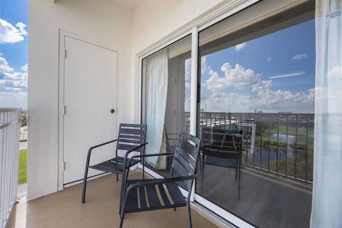 Image No.37-2 Bed Townhouse for sale