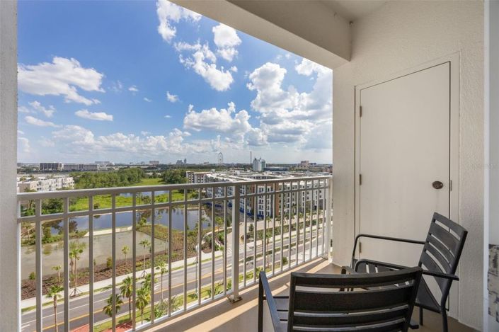 Image No.38-2 Bed Townhouse for sale